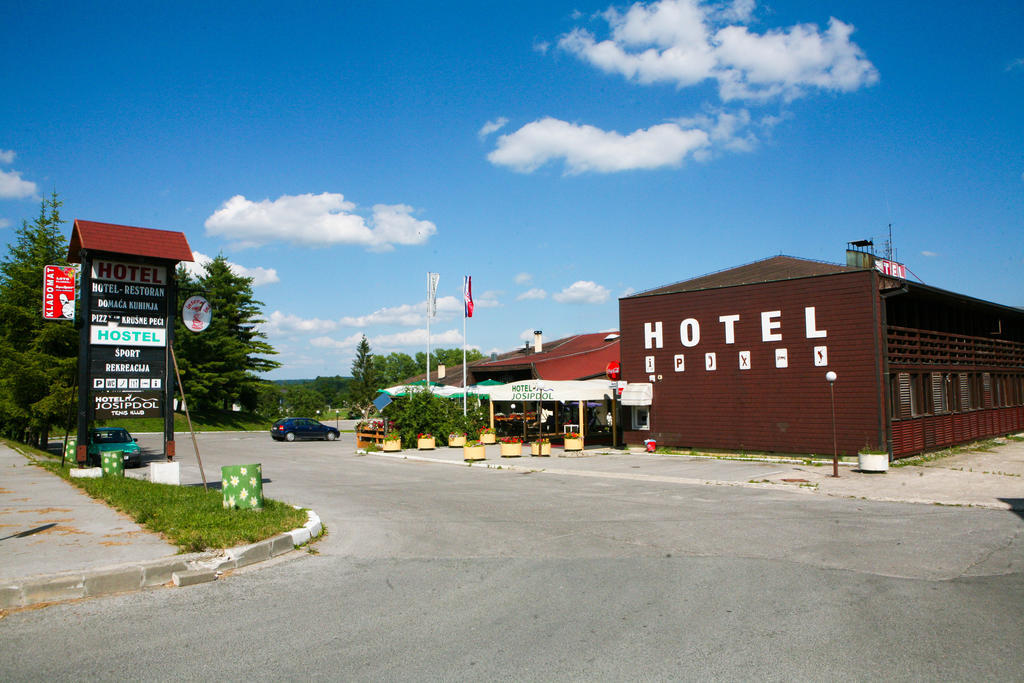 Hotel Josipdol Exteriér fotografie